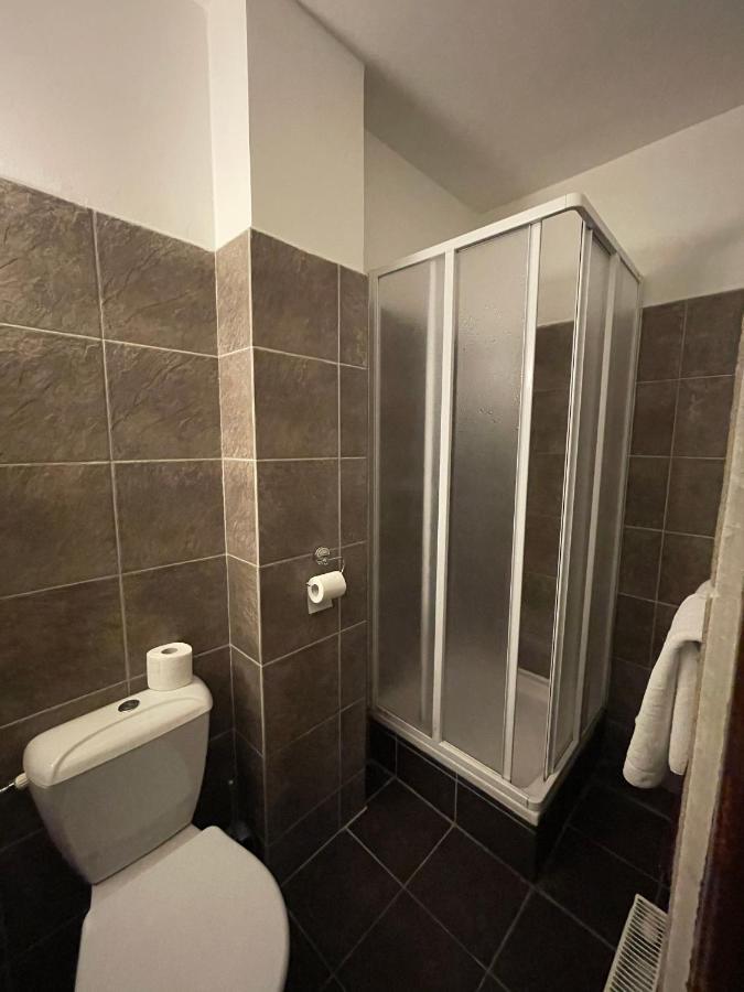 Hotel Ennius Klatovy Buitenkant foto